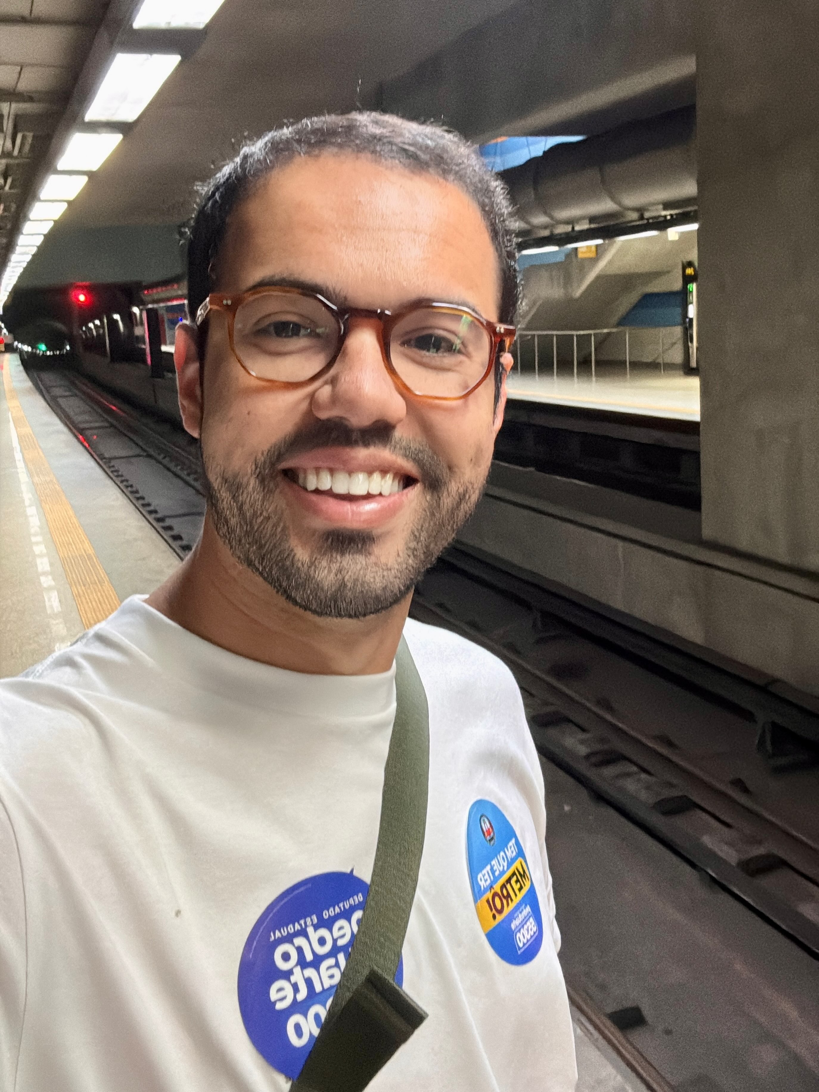 Indo votar do jeito certo! Não deixem de ir às urnas! 🗳️🚇